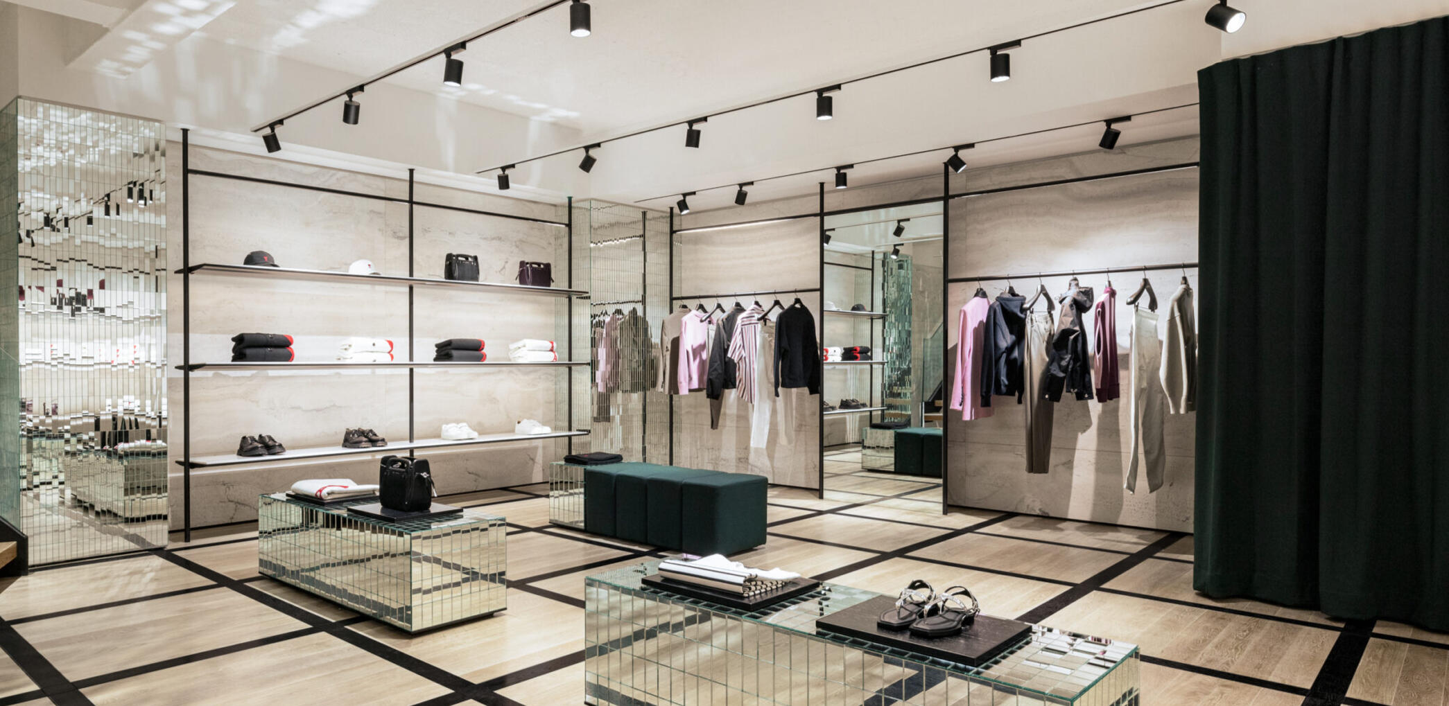 Maison Modati wholesale agency flexible sourcing vs traditional wholesale Comparison between traditional wholesale and Maison Modati fashion wholesale agency – flexible orders and access to high-end brands